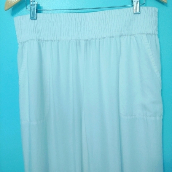 SAKS Fifth Avenue Women's Wide-Leg Smocked Culottes in White - Picture 7 of 12